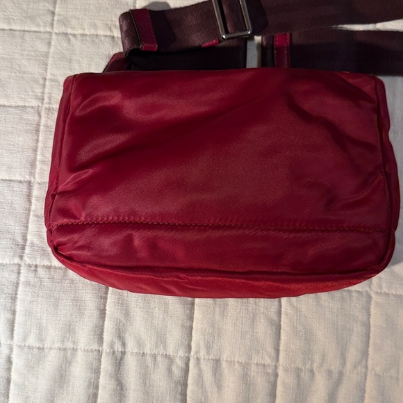 Marc Jacobs Crossbody
Merlot - Picture 3 of 8